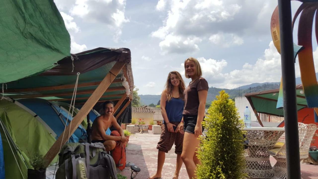 Camping & Travel Antigua Bagian luar foto